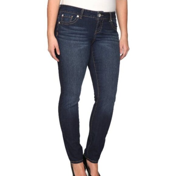TORRID Plus Size Classic Skinny Jeans Vintage Stretch Medium Wash Dark Mid Rise - Picture 3 of 16